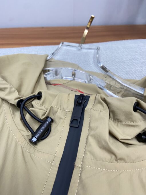 Replica Burberry 5255 Fashion Jackets 15