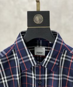 Replica Burberry 18616 Men Fashion Shirt 2
