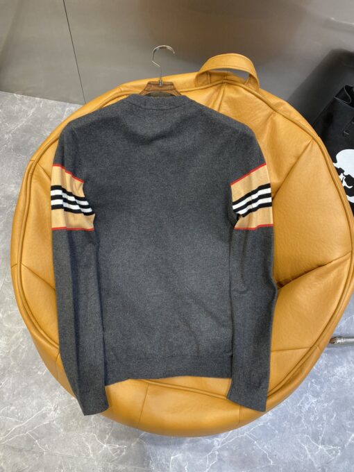 Replica Burberry 95662 Fashion Sweater 9