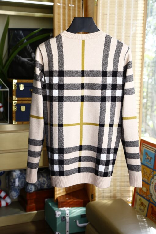 Replica Burberry 104703 Fashion Sweater 2