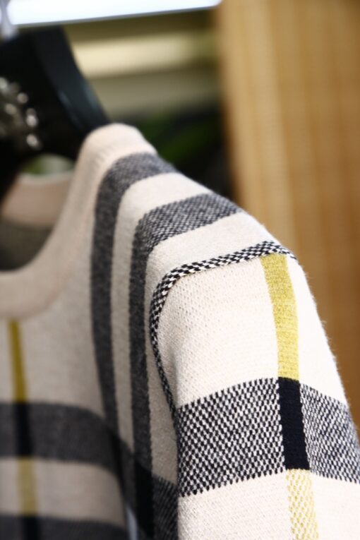 Replica Burberry 104703 Fashion Sweater 7