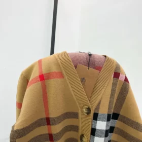 Replica Burberry 3306 Fashion Unisex Sweater 9