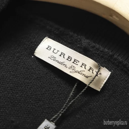 Replica Burberry 842 Fashion Unisex Sweater 9