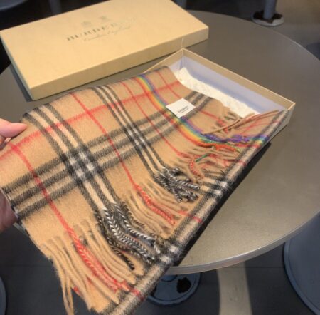 Replica Burberry 50604 Fashion Scarf Replica Burberry 50604 Fashion Scarf