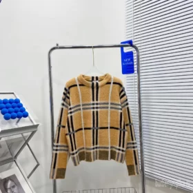 Replica Burberry 6227 Fashion Sweater 2