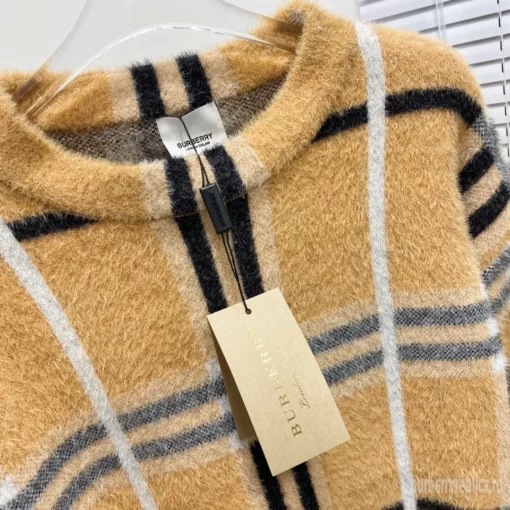 Replica Burberry 6227 Fashion Sweater 16