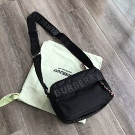 Replica Burberry 75809 Unisex Fashion Bag 2