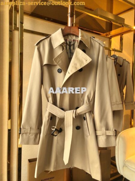 Replica Burberry Men's Sandringham Collection Mid-Length Black Trench Coat beige 2