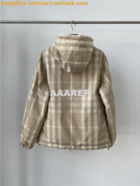 Replica Burberry Reversible Hooded Cotton Jacket – Fall/Winter 2023 Collection