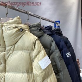 Replica Burberry 44613 Men Fashion Down Coats 3