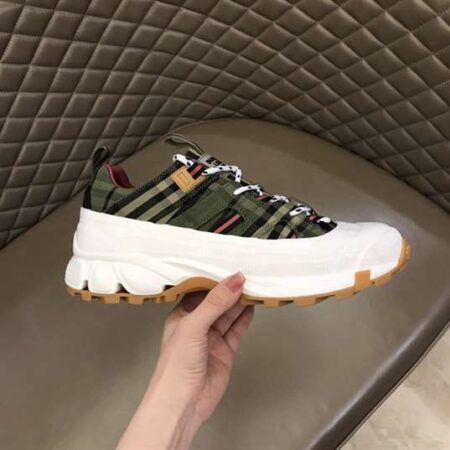 Replica BURBERRY ARTHUR SNEAKERS – BBR098