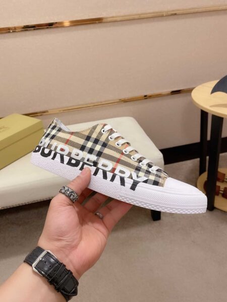 Replica BURBERRY LOGO TRAP SNEAKER – BBR60