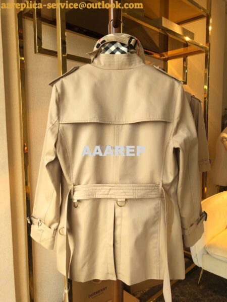 Replica Burberry Men's Sandringham Short Black Trench Coat beige Replica Burberry Men's Sandringham Short Black Trench Coat beige